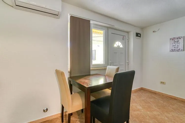 Apartments Nika With Swimming Pool And Beautiful Sea View Dobrec